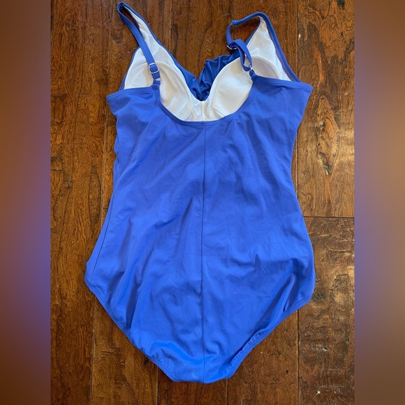 Jantzen Women's 14 One-Piece Cobalt Front Ruffles Swimsuit - Picture 7 of 10